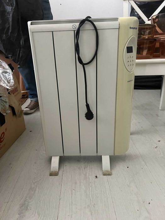 Vende radiador Taurus 600