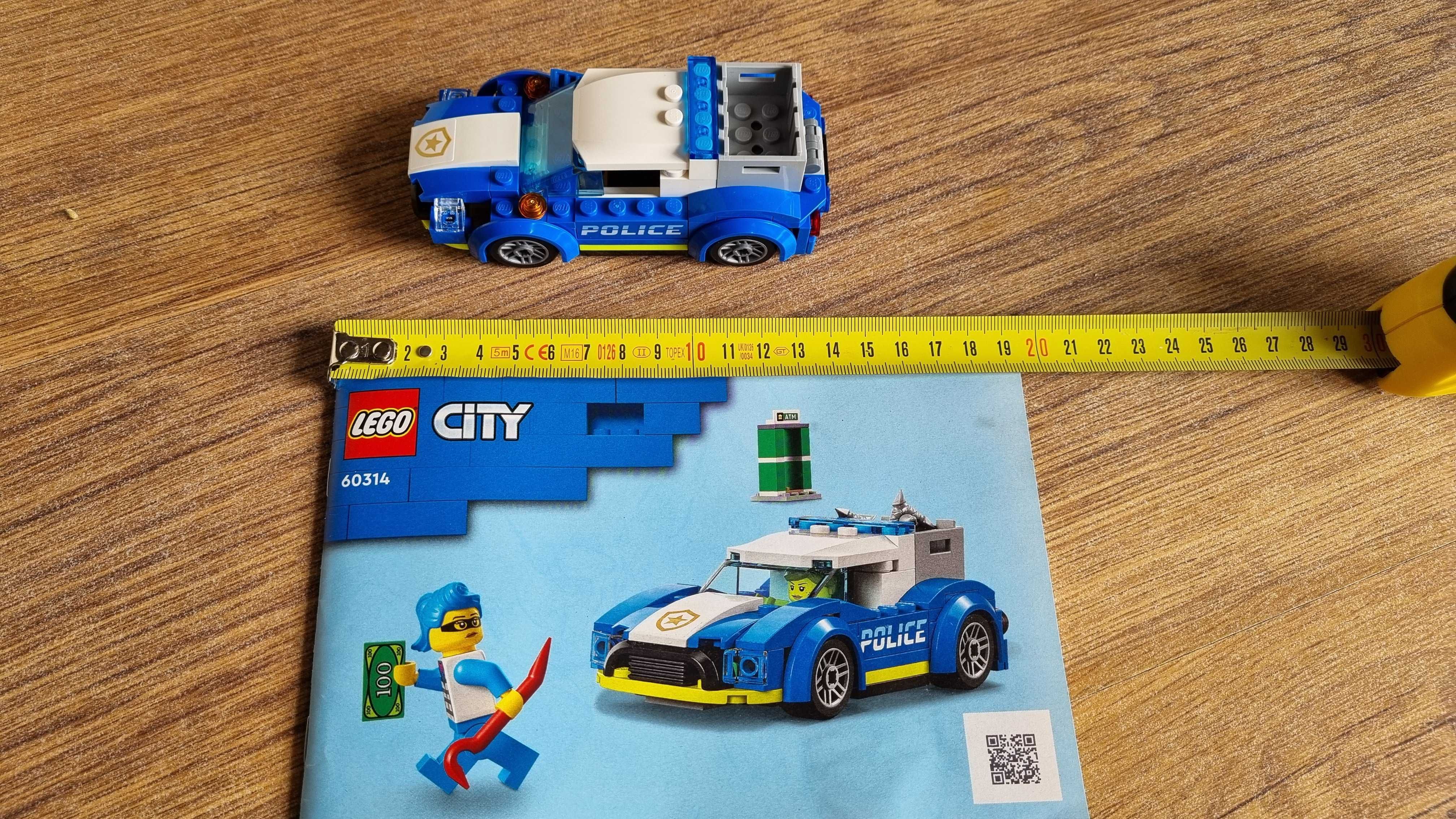 Lego CITY 60314 Samochód z lodami i policja, złożone