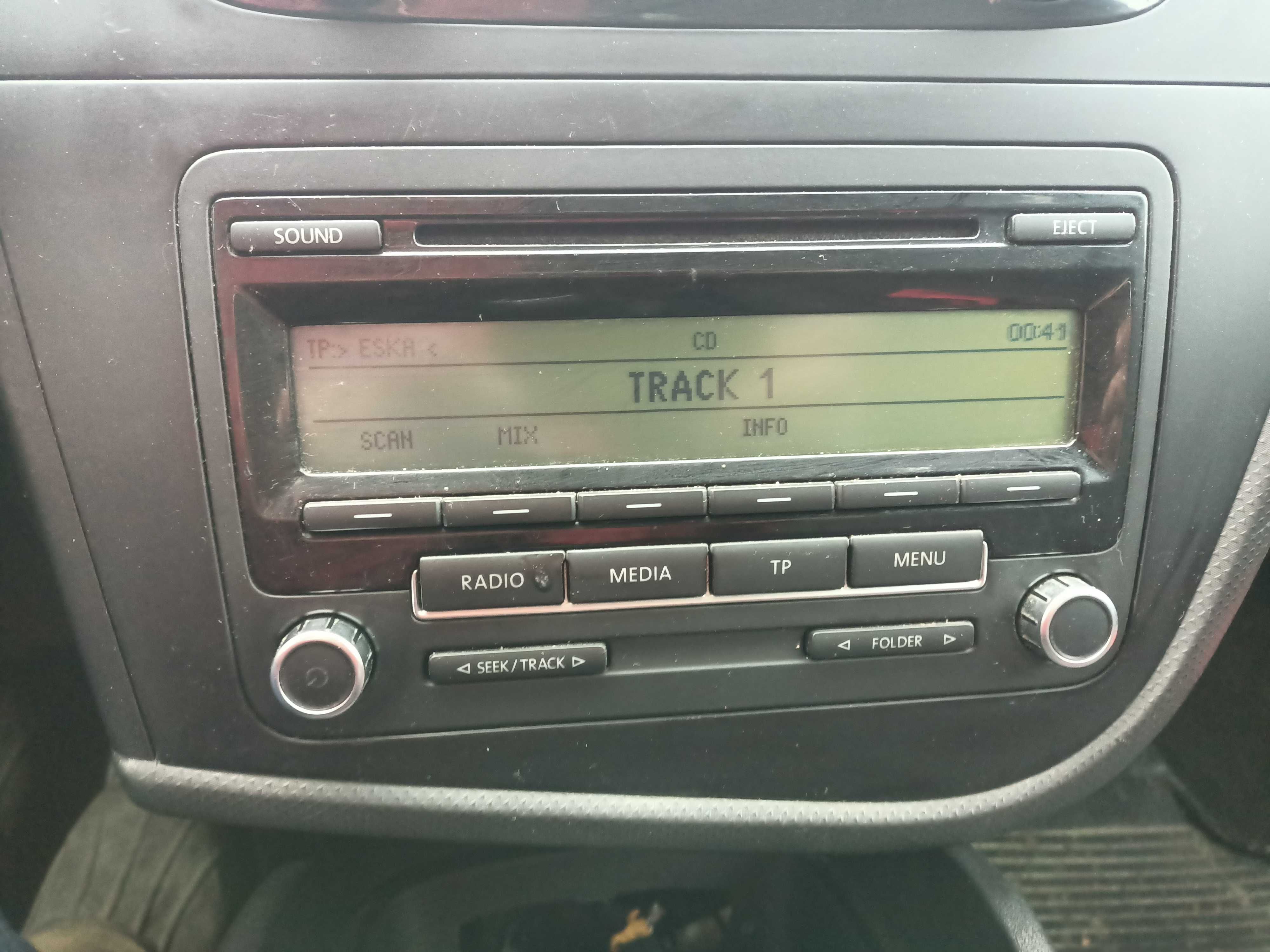 Radio Seat Leon II z Kodem