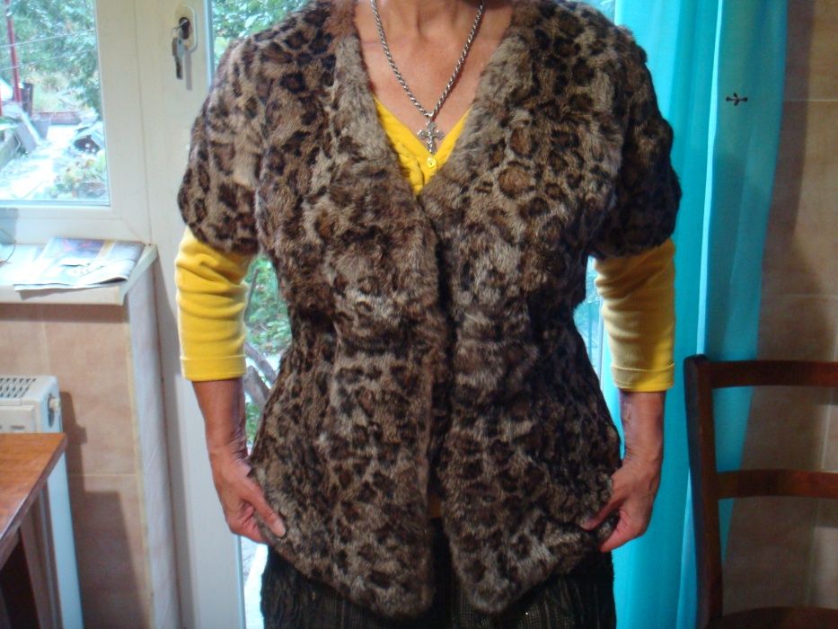 меховая пиджак-жилетка