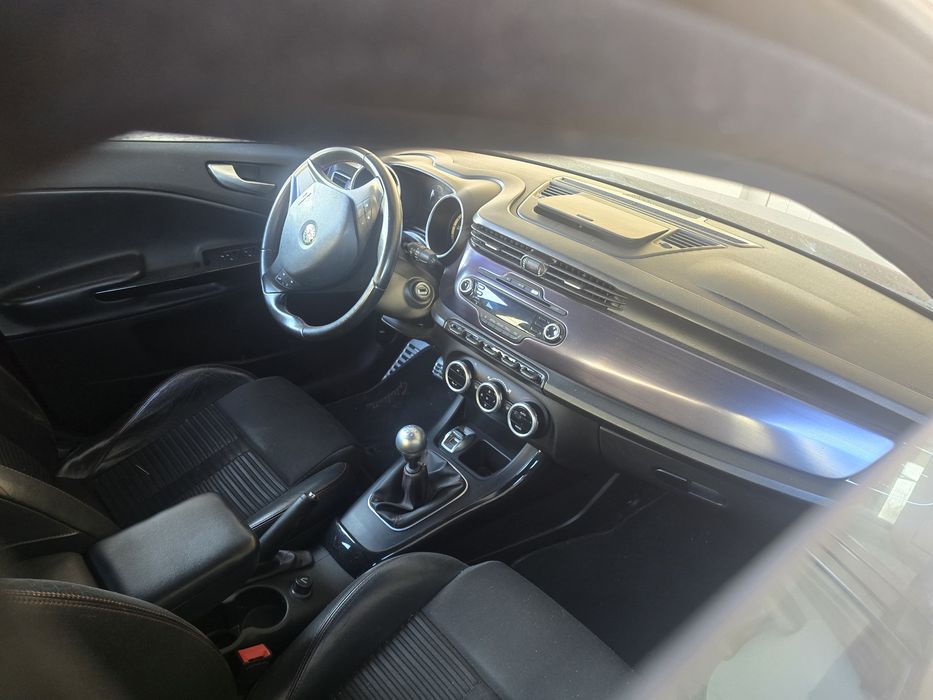 Alfa romeu gulieta 1.6