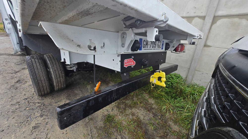 Renault master 3 master IV hak belka tył 2025 rok