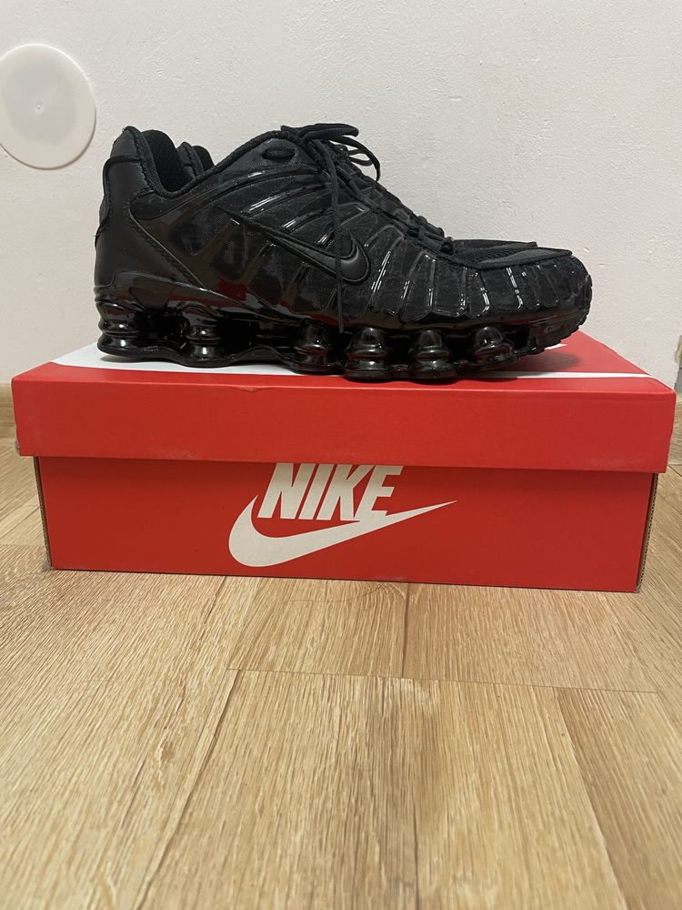 Nike shox tl.
