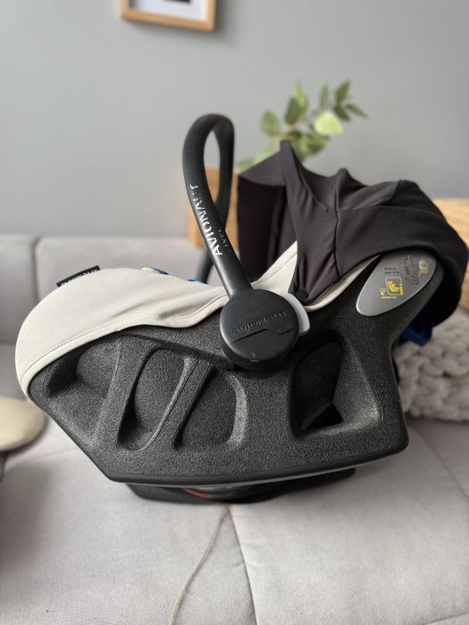 Nosidełko avionaut lekkie beżowe wkładki