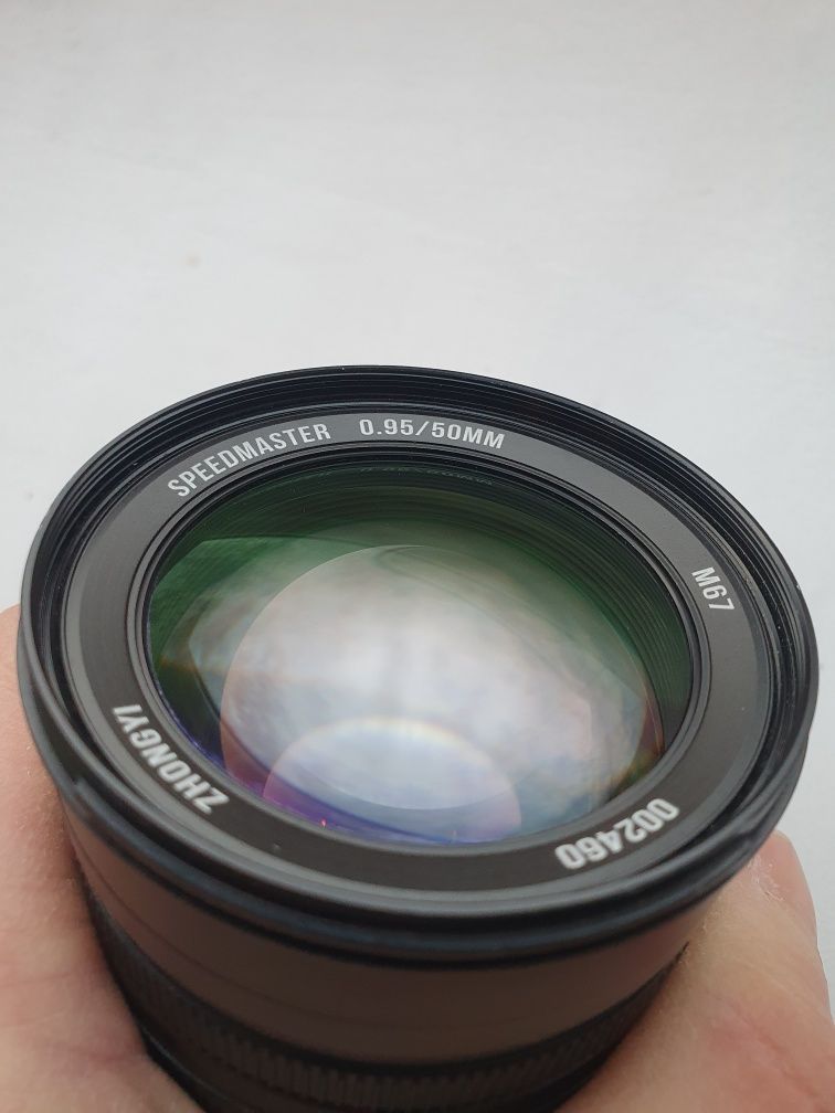 Mitakon 50mm f0.95 sony-e mount