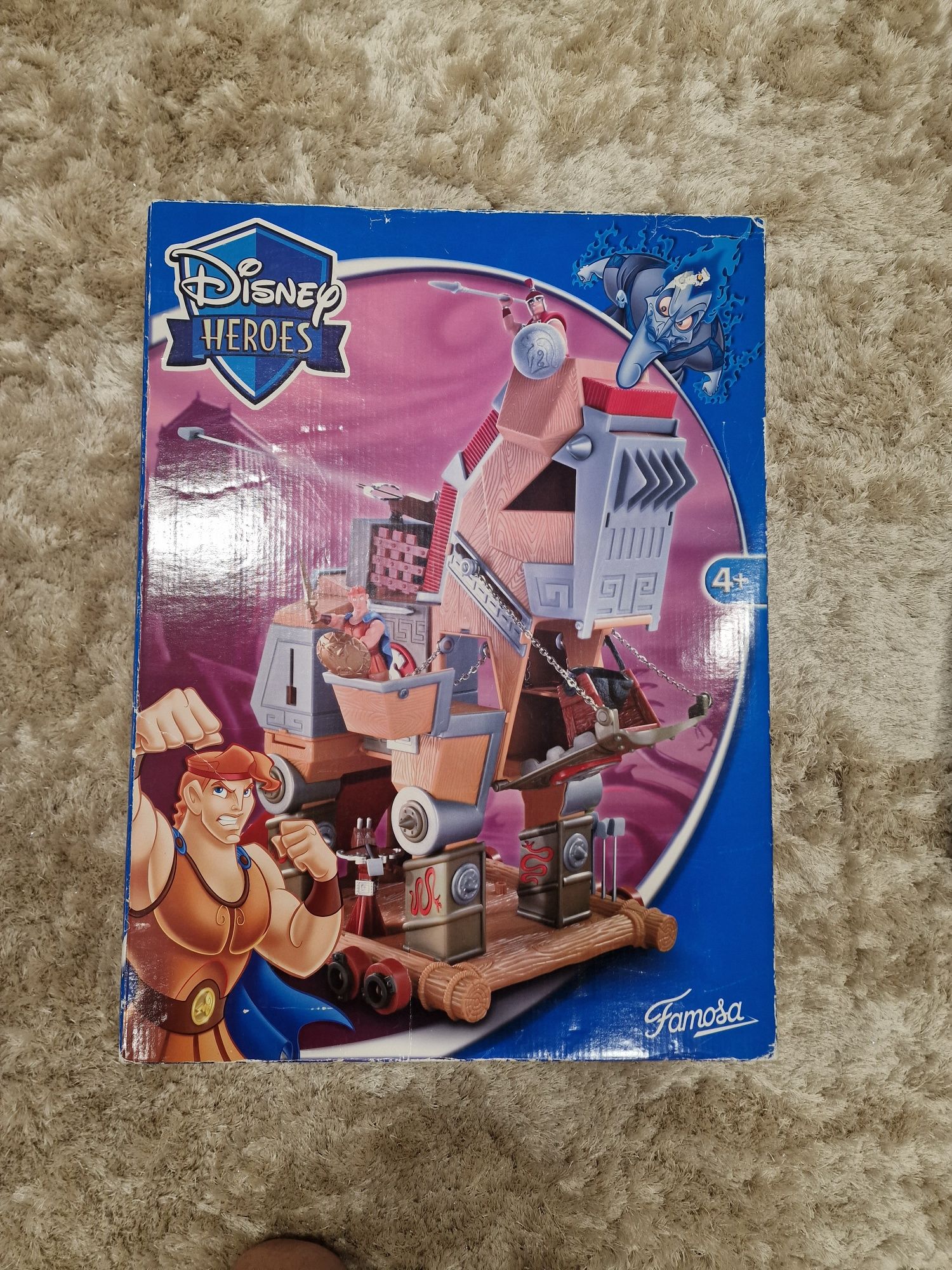 Disney Heroes/Adventures Famosa