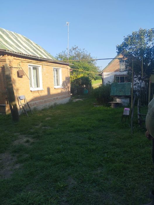 Продам часний будинок