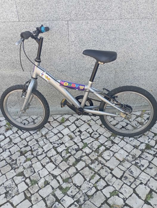 Bicicleta de criança 5-7 anos