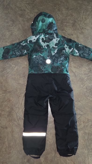 Продам зимовий комбінезон для хлопчика Lassie