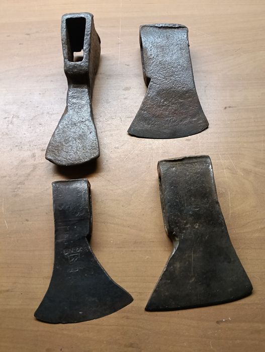 Zestaw siekier, PRL.