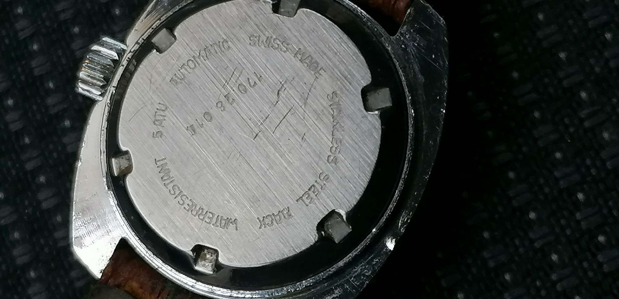 Relógio antigo admira automatico