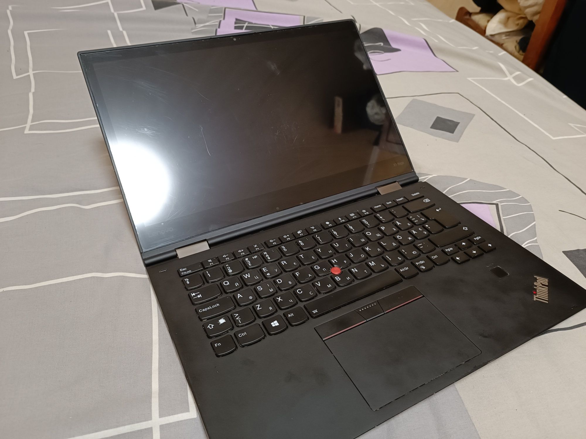 lenovo thinkpad x1 yoga gen2 i7/8/250