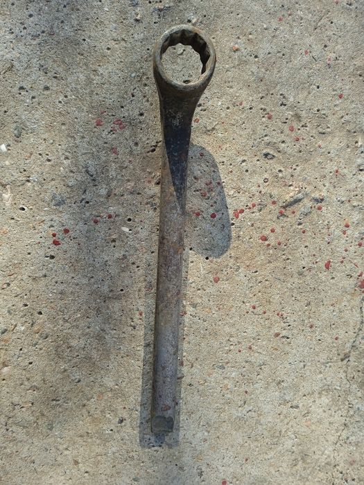 Ключ накидний кришка бака