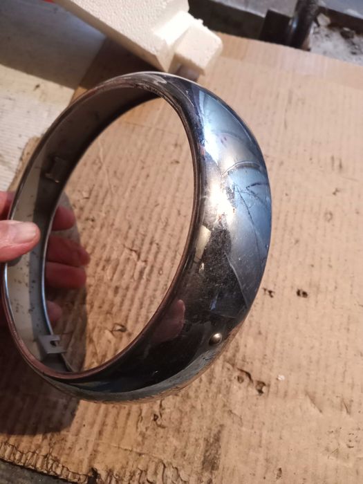 Шприц Иж-49, ободок  фары Иж-П, замок цепи.