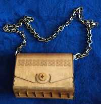 Продам деревянную дамскую вечернюю сумочку клатч