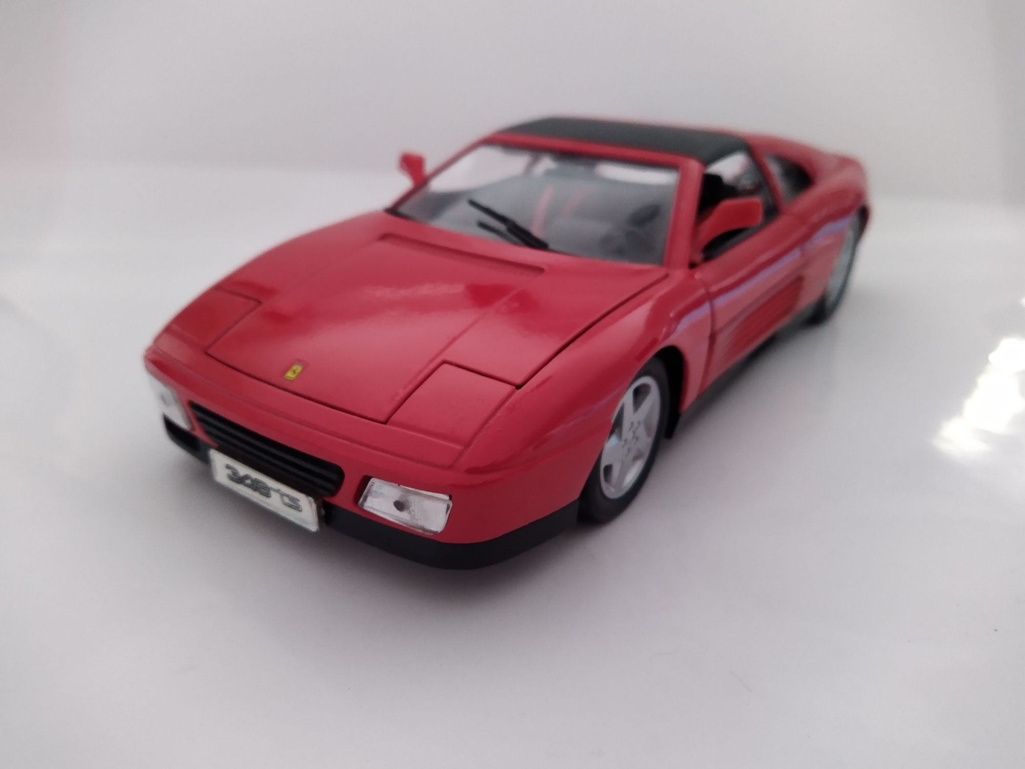 Ferrari 348 TS Maisto Skala 1:18