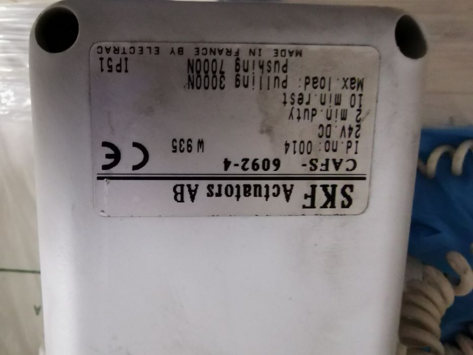 Siłownik SKF 24V DC Siłowniki