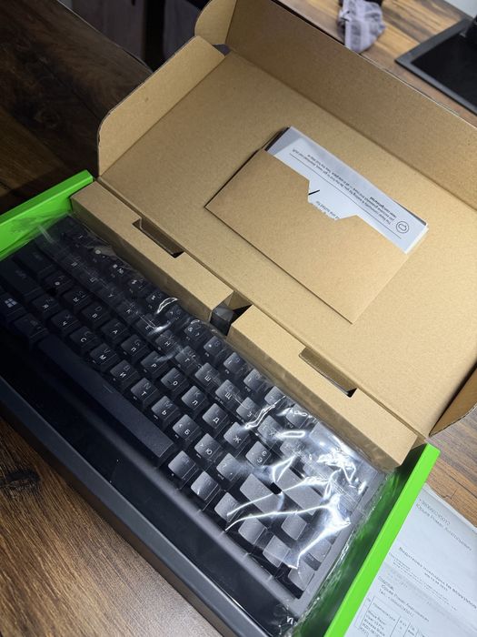 Продам Razer BlackWidow V3 Mini HyperSpeed (Green)—как новая, 2 недели