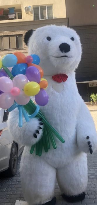 Надувной костюм белого  медведя