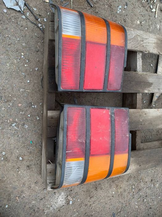 Стопи Форд Скорпіон,Задні ліхтарі Ford Scorpio 1 седан