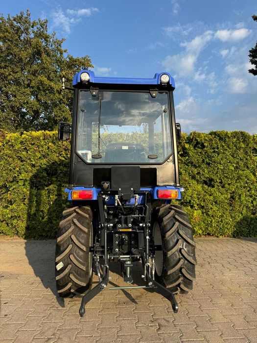 Traktor komunalny ISEKI TM3267AL ECO z ogrzewaną kabiną i przednim TUZ