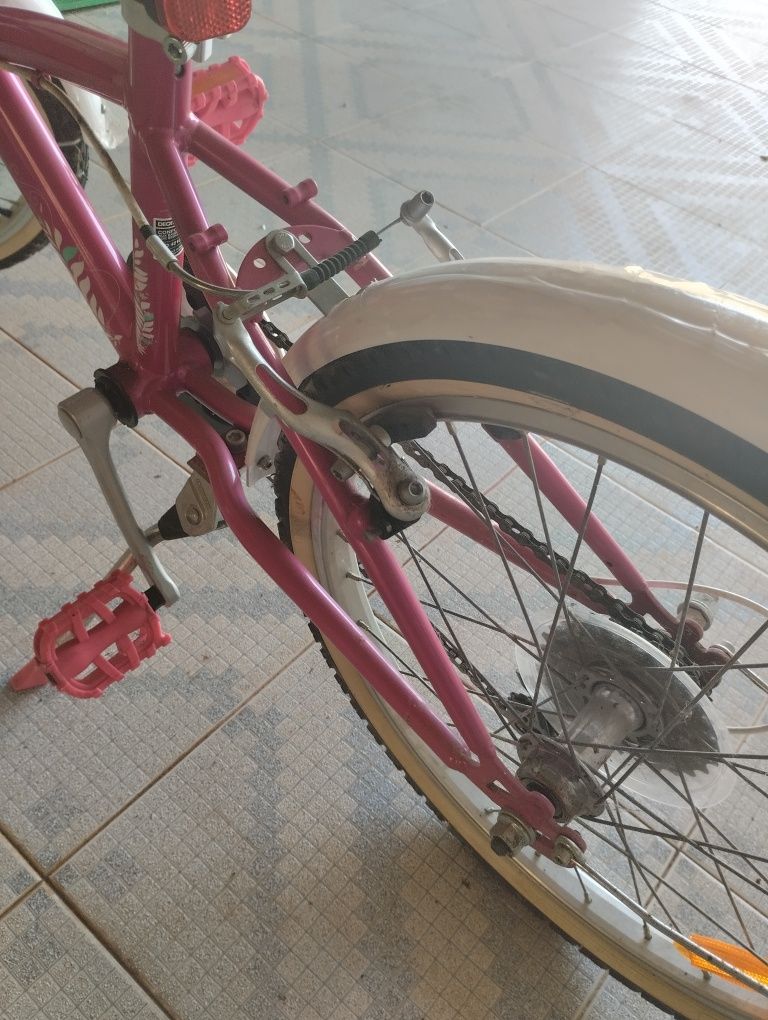 Bicicleta menina
