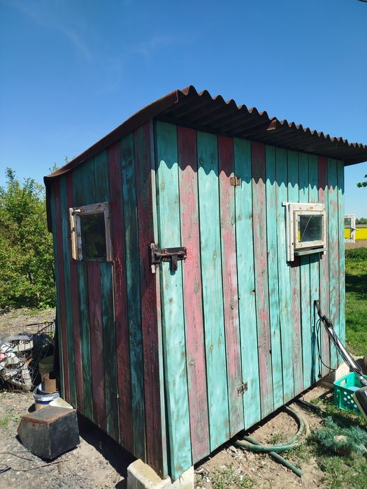 Domek dla dzieci lub na narzędzia