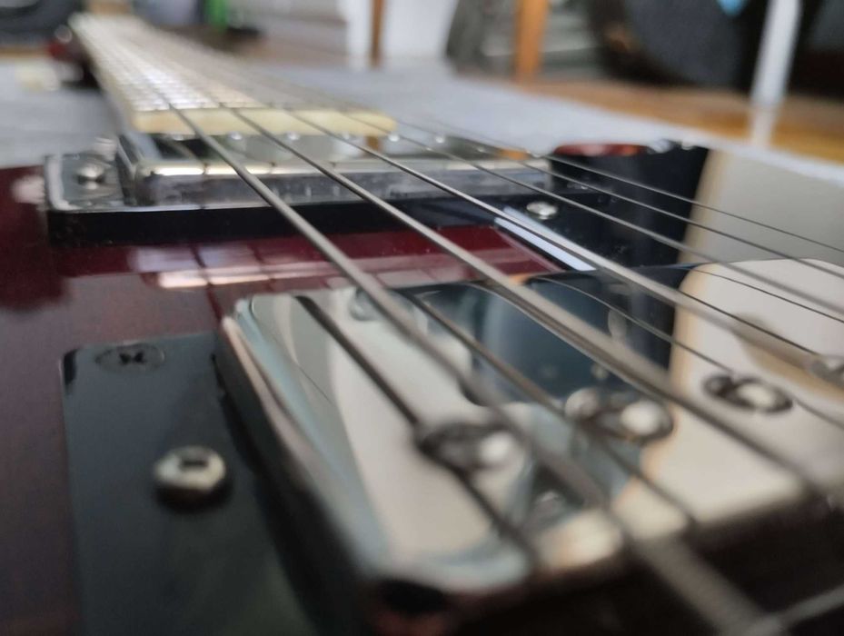 Epiphone SG z Maestro Vibrola