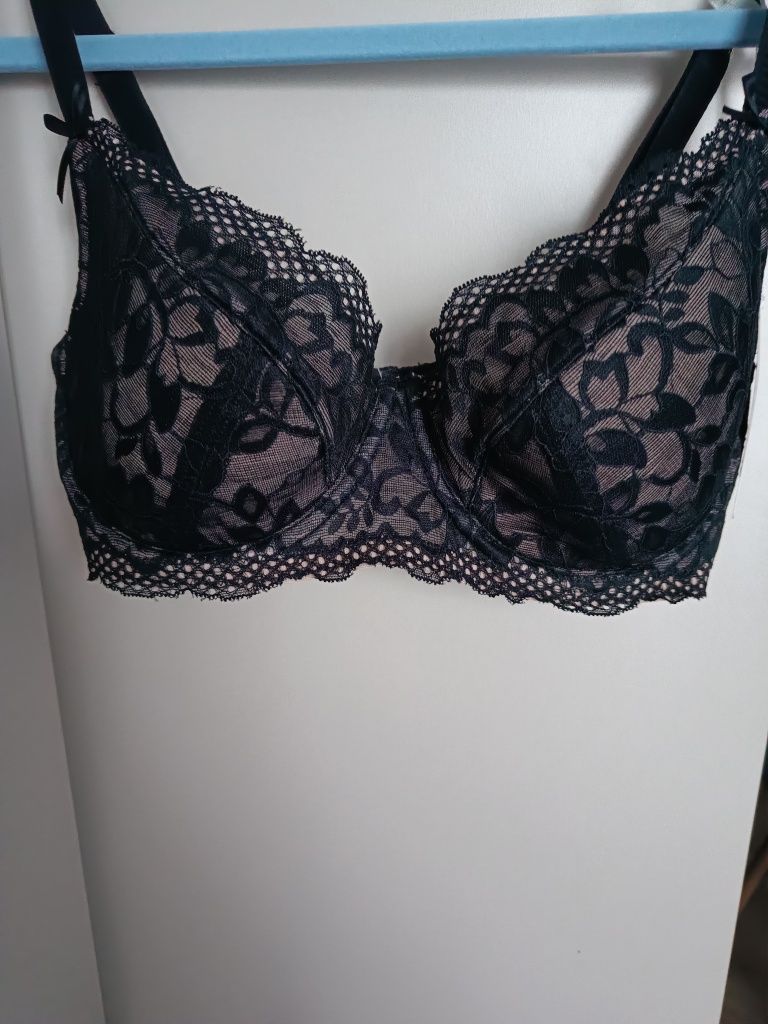 Biustonosz esotiq 65D