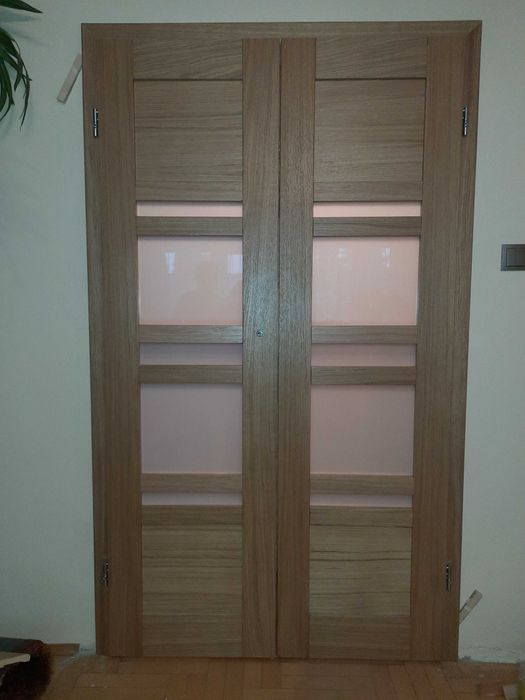 Drzwi dębowe jesionowe