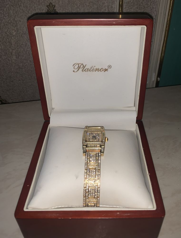 Женские часы  Дездемона. «Platinor» 70911.545