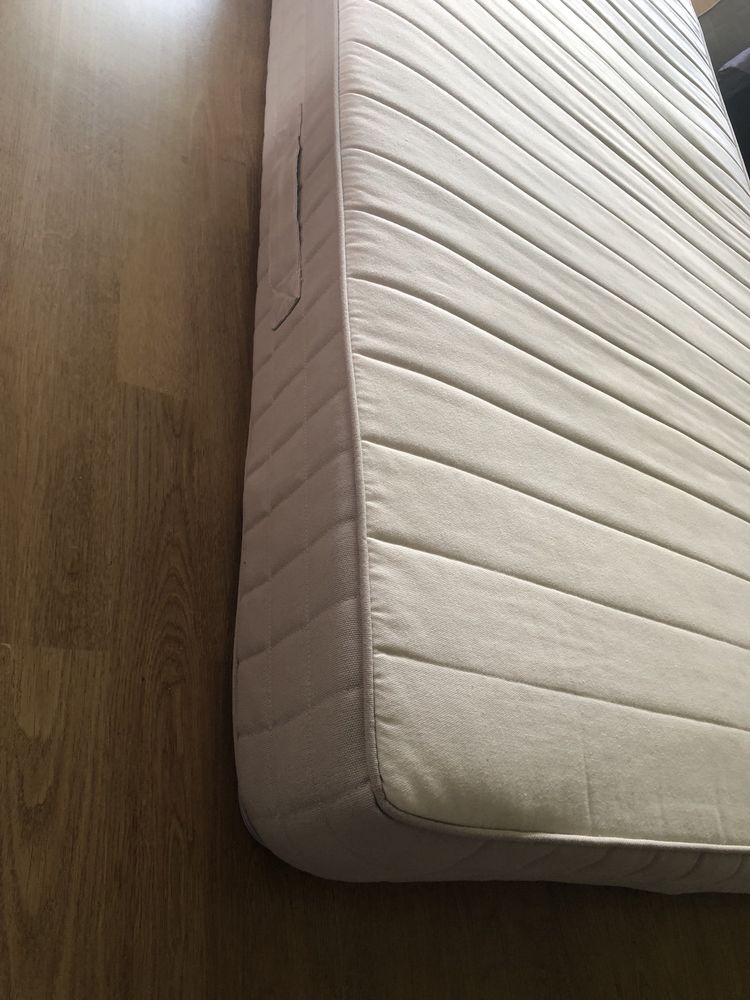 Łóżko młodzieżowe 2 w 1 Ikea Flaxa z materacem