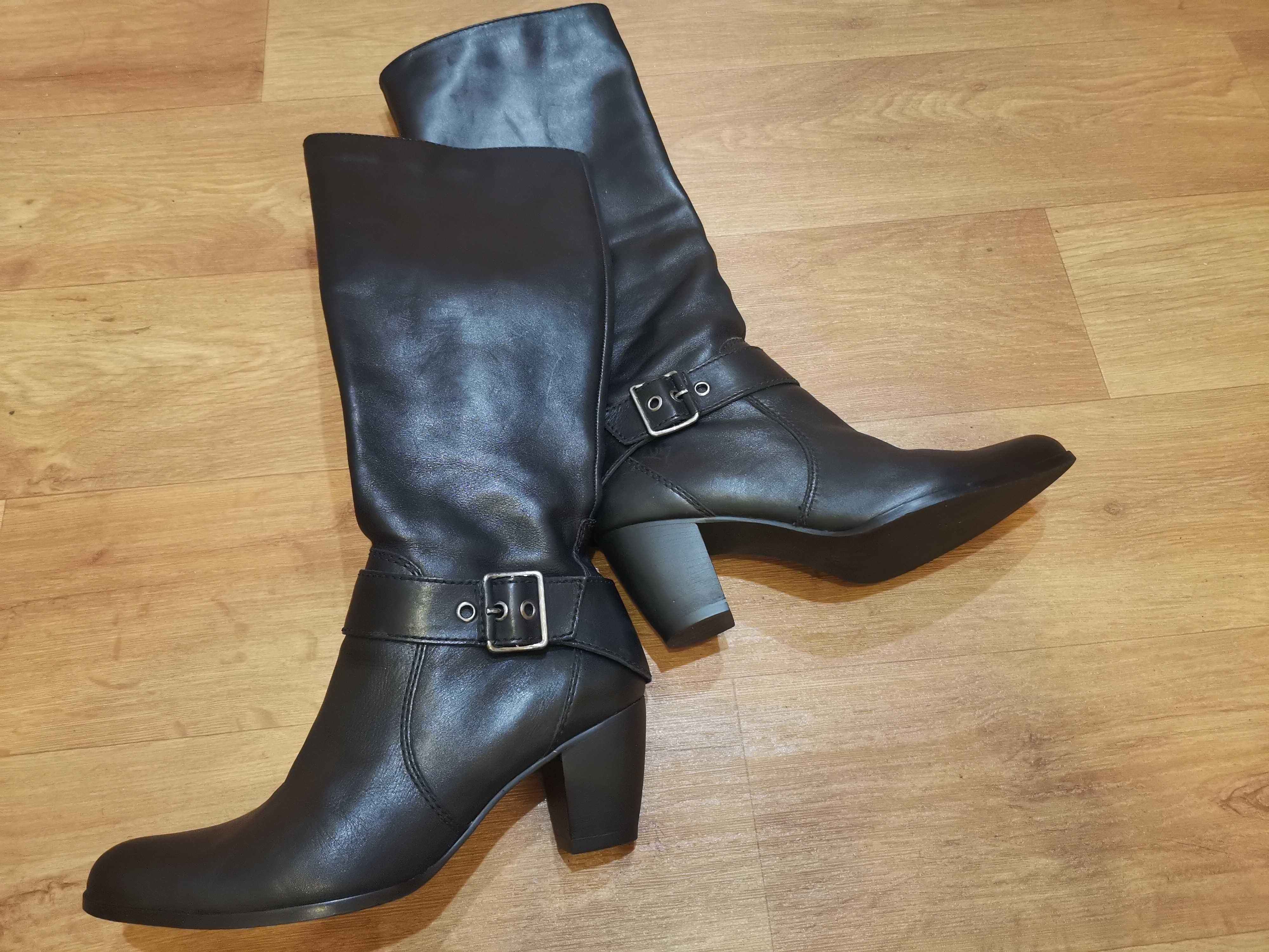 Продам демисезонные сапоги Jones Bootmaker 37 размера.