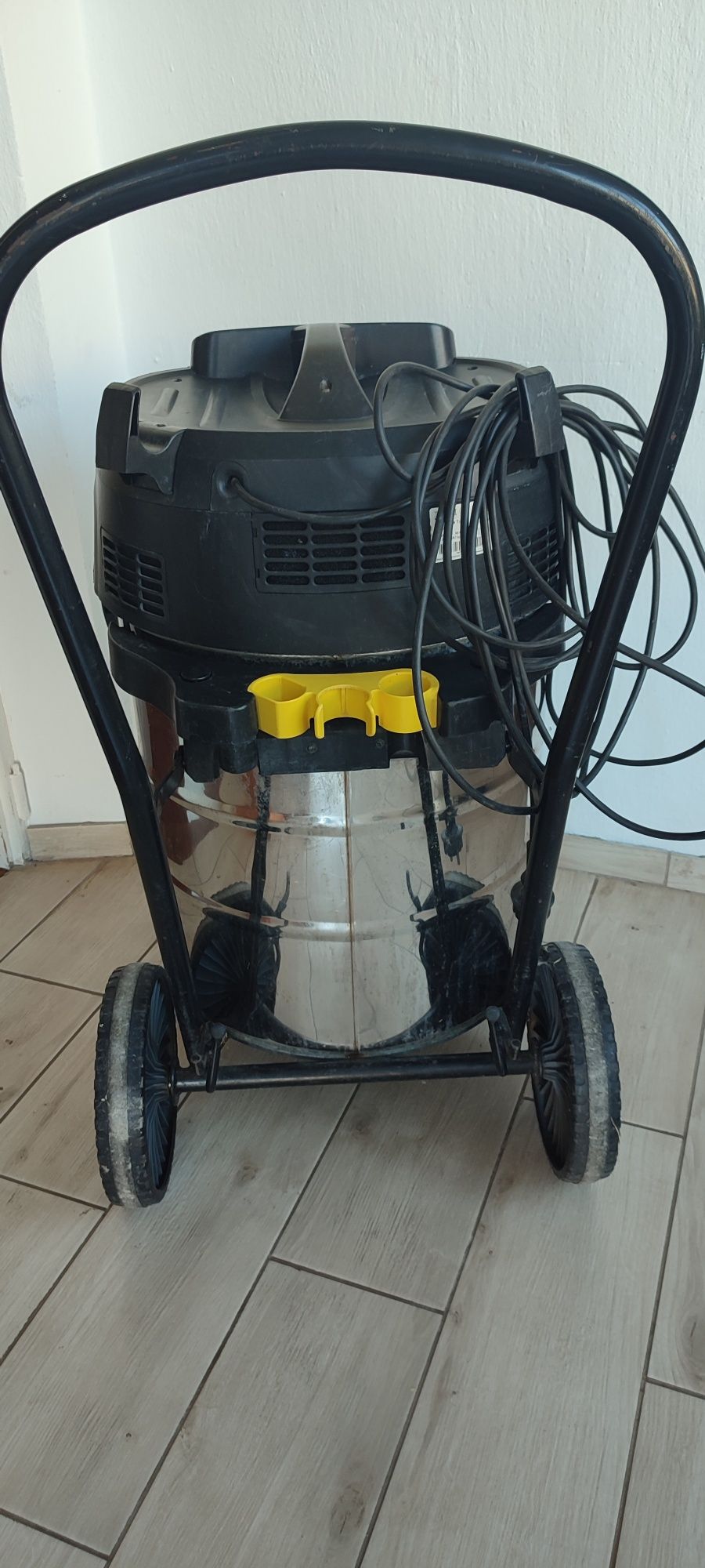 Пилосос професійний karcher nt 70/2 professional