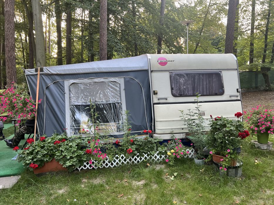 Przyczepa kempingowa BURSTNER 4204