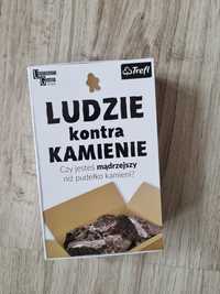 Gra ludzie kontra kamienie