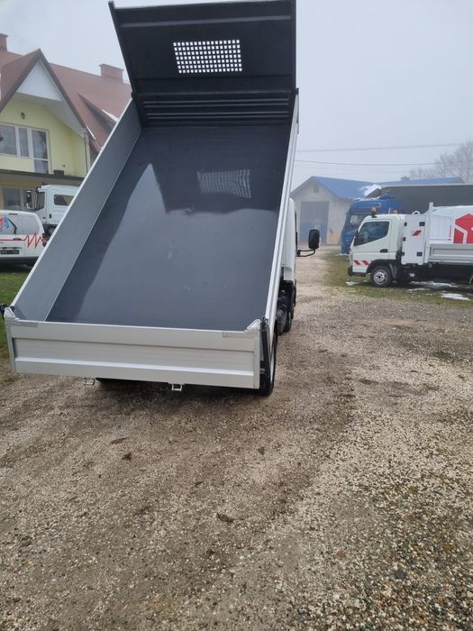 Nissan Cabstar 3- Stronny Wywrot  Stan Bardzo Dobry