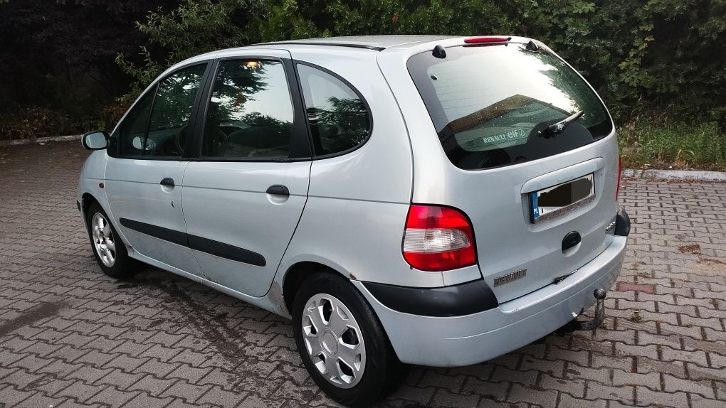 Renault Megane Scenic 1,6 benzyna,,klima,hak
