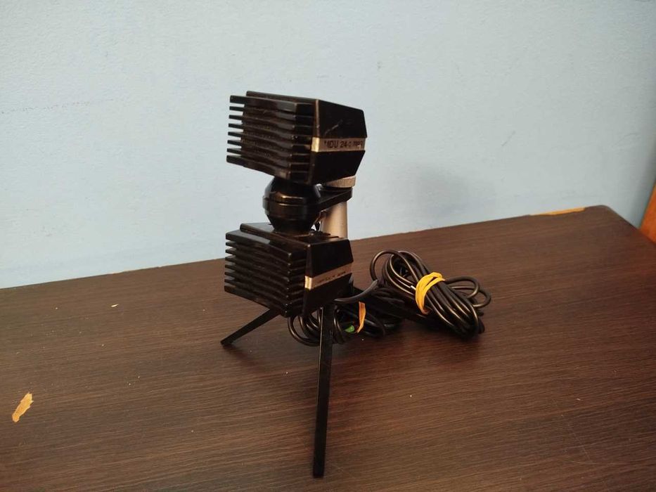 Zabytkowy 2 kanałowy mikrofon na statywie Unitra Tonsil MD 24-1 - Wawa