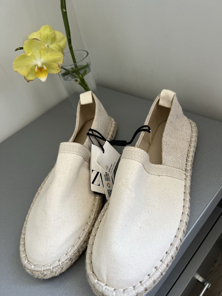 Взуття Zara чоловіче, розмір 41, нове.