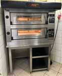 Piec do pizzy Moretti Forni Amalfi B  z okapem i podstawą