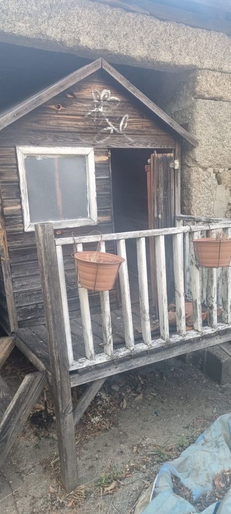 Casa de madeira em bom estado