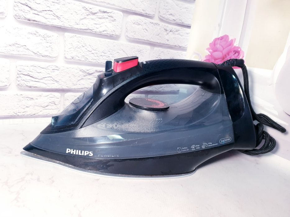 Праска Philips GC 2998