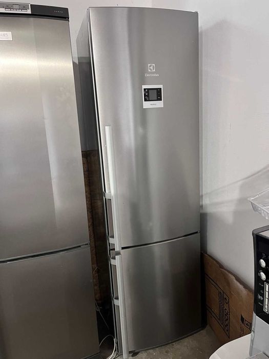 Холодильник SIEMENS NO FROST 2м з Швеції А+++ металік