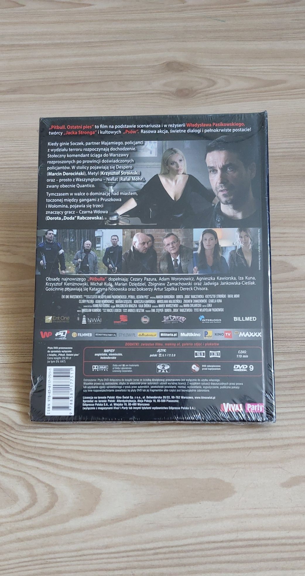 Pitbull - książka z filmem DVD