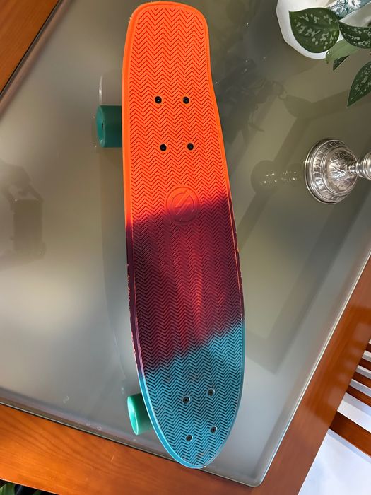 skate como novo, apenas com algumas marcas de uso.