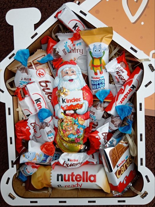 Подарункові бокси до Святого Миколая та Нового року