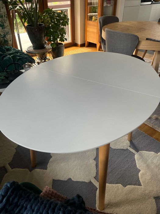 Stół okrągły rozkładany