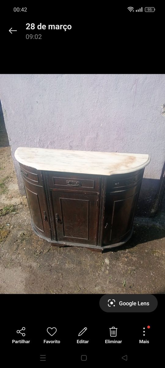 Sapateira em bom estado