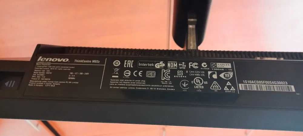 Komputer Lenovo AIO (all-in-one) ThinkCentre M93z